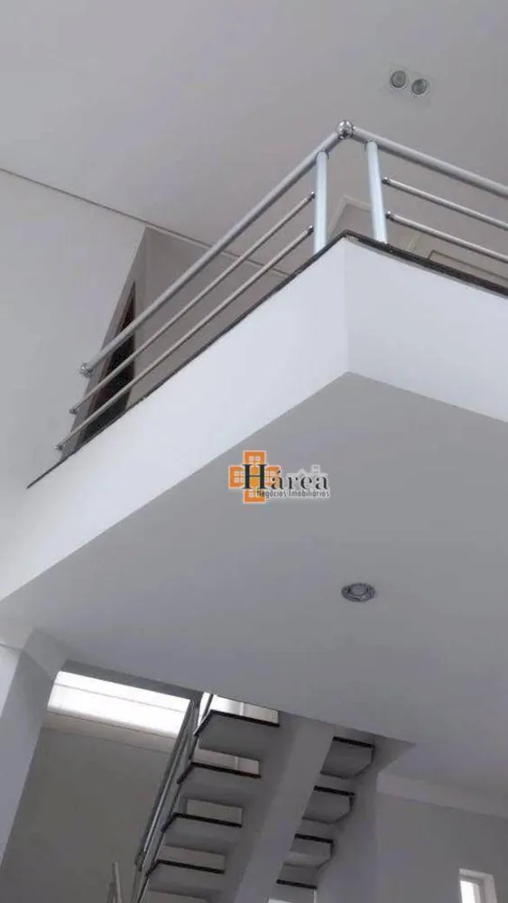 Sobrado, 3 quartos, 240 m² - Foto 1