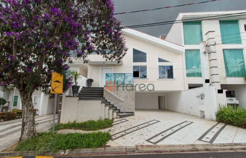 Sobrado, 3 quartos, 243 m² - Foto 1