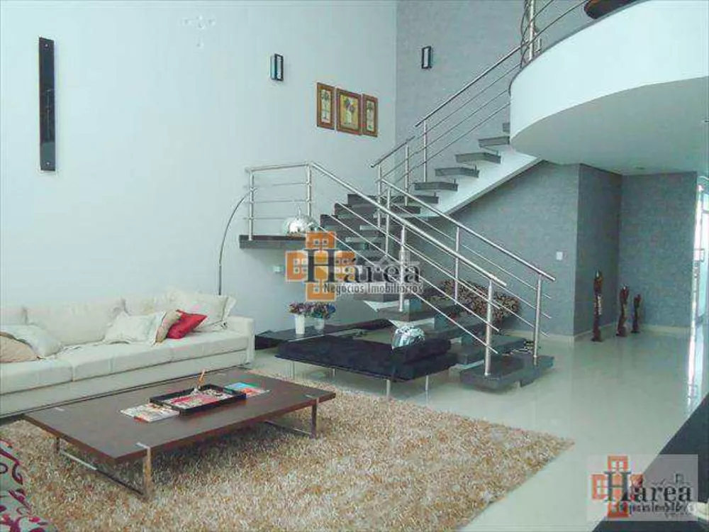 Sobrado à venda com 4 quartos, 410m² - Foto 1