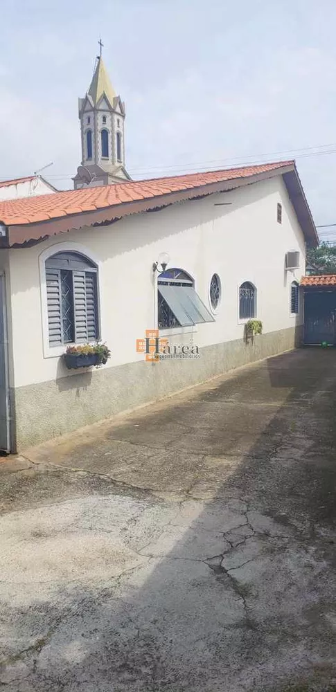 Casa à venda com 3 quartos, 180m² - Foto 2