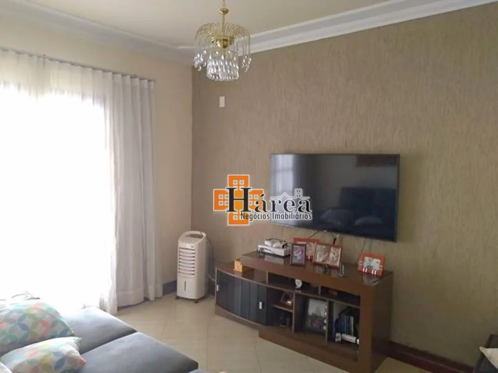 Sobrado, 3 quartos, 383 m² - Foto 1