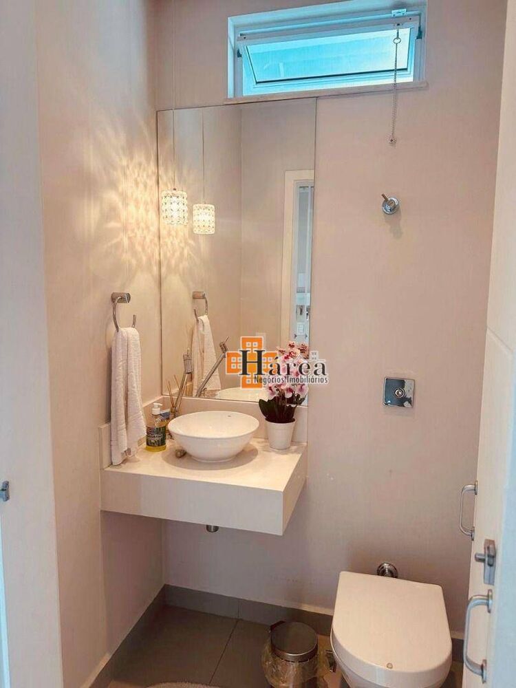 Sobrado à venda com 2 quartos, 230m² - Foto 2