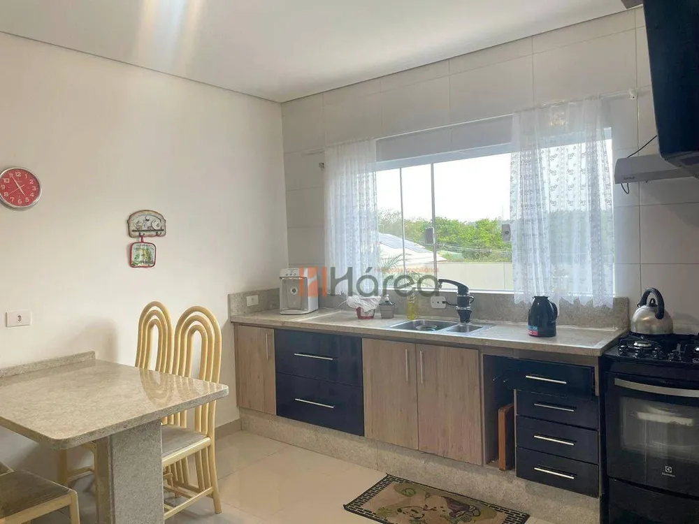 Sobrado, 3 quartos, 200 m² - Foto 1