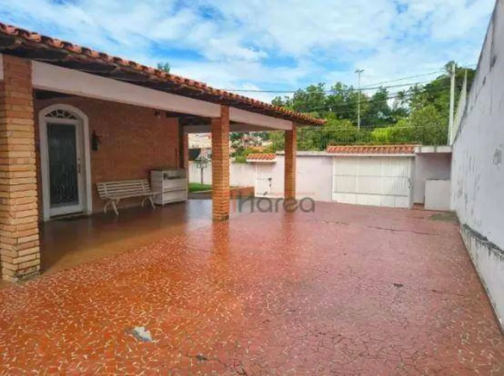 Chácara, 3 quartos, 1120 m² - Foto 1