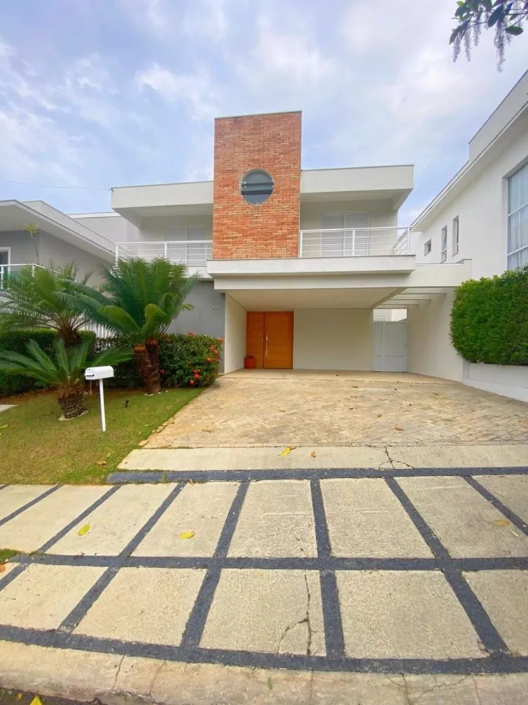 Sobrado, 4 quartos, 256 m² - Foto 1