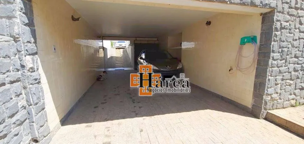 Casa, 3 quartos, 235 m² - Foto 2