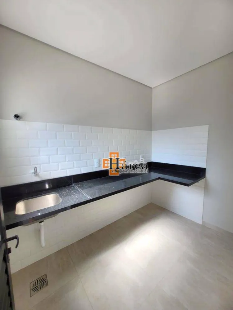 Sobrado, 3 quartos, 207 m² - Foto 1