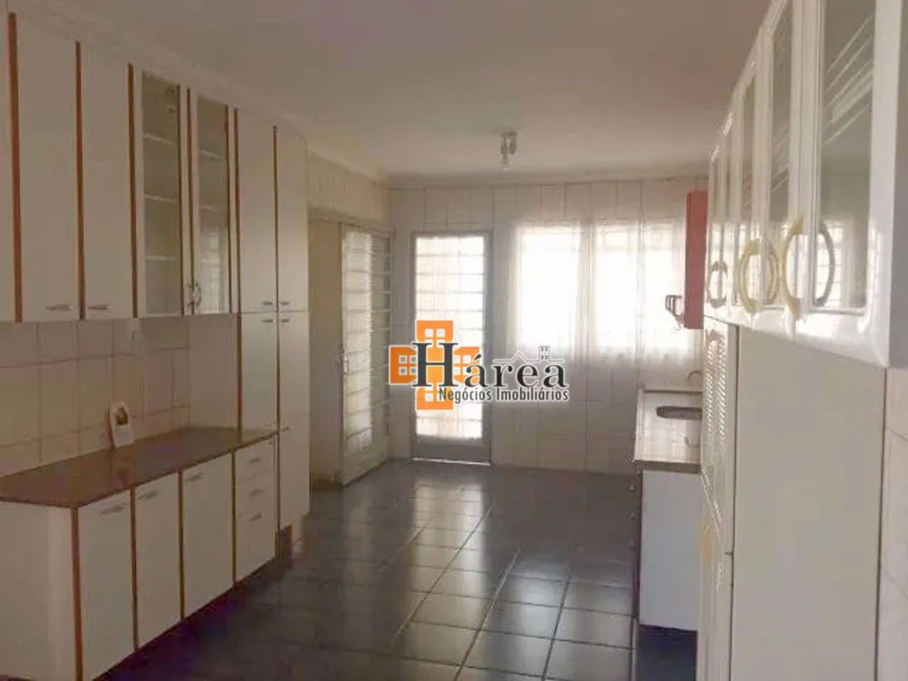 Casa, 4 quartos, 225 m² - Foto 4
