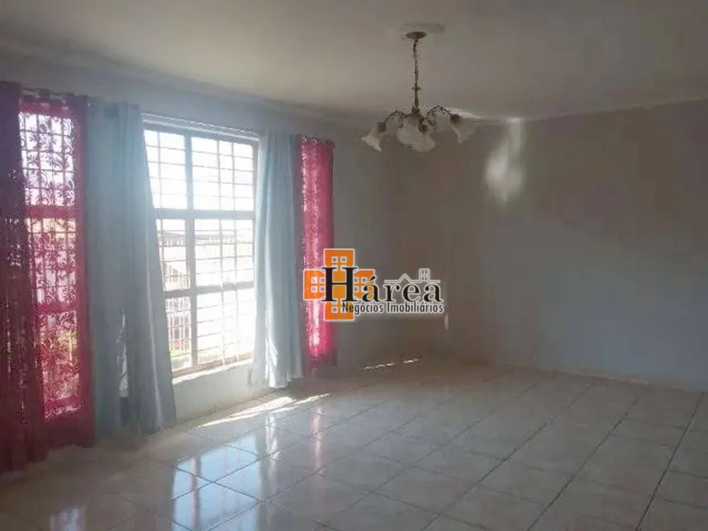 Casa, 4 quartos, 225 m² - Foto 2
