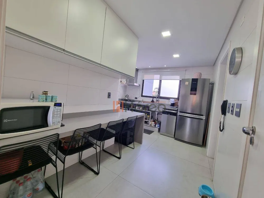 Apartamento, 3 quartos, 137 m² - Foto 2