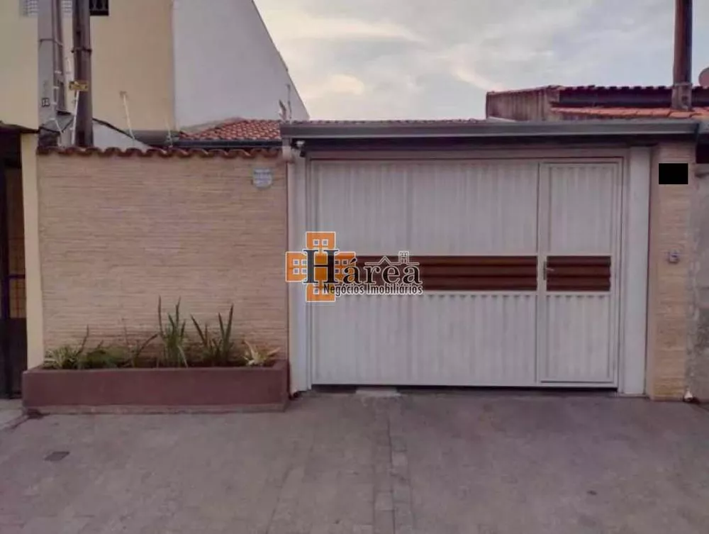 Casa à venda com 2 quartos, 100m² - Foto 1