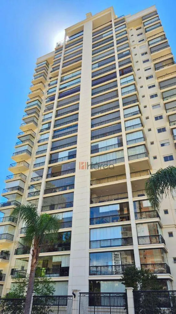Apartamento, 3 quartos, 196 m² - Foto 1