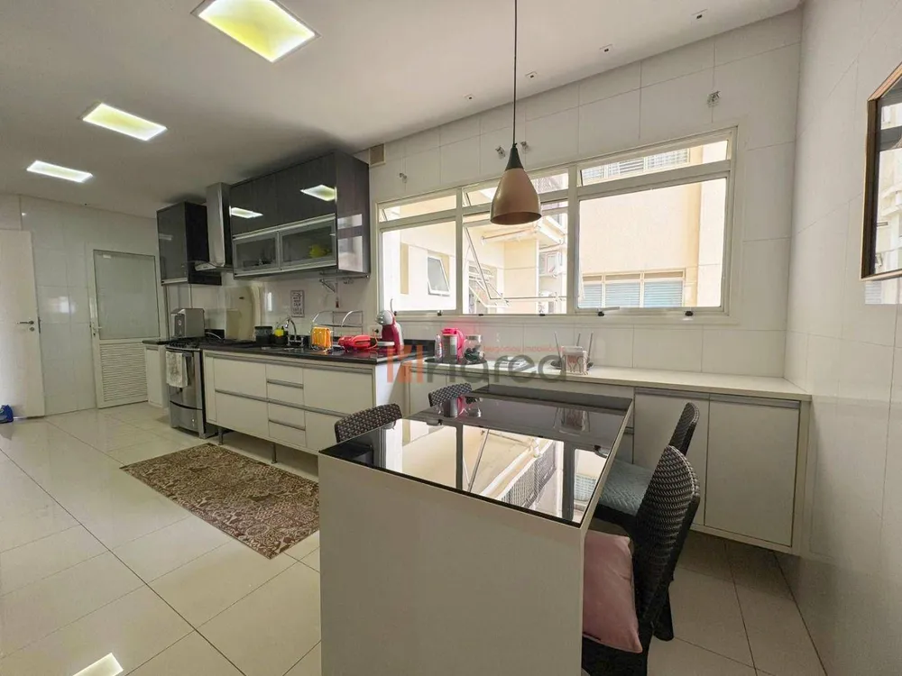 Apartamento, 3 quartos, 196 m² - Foto 15