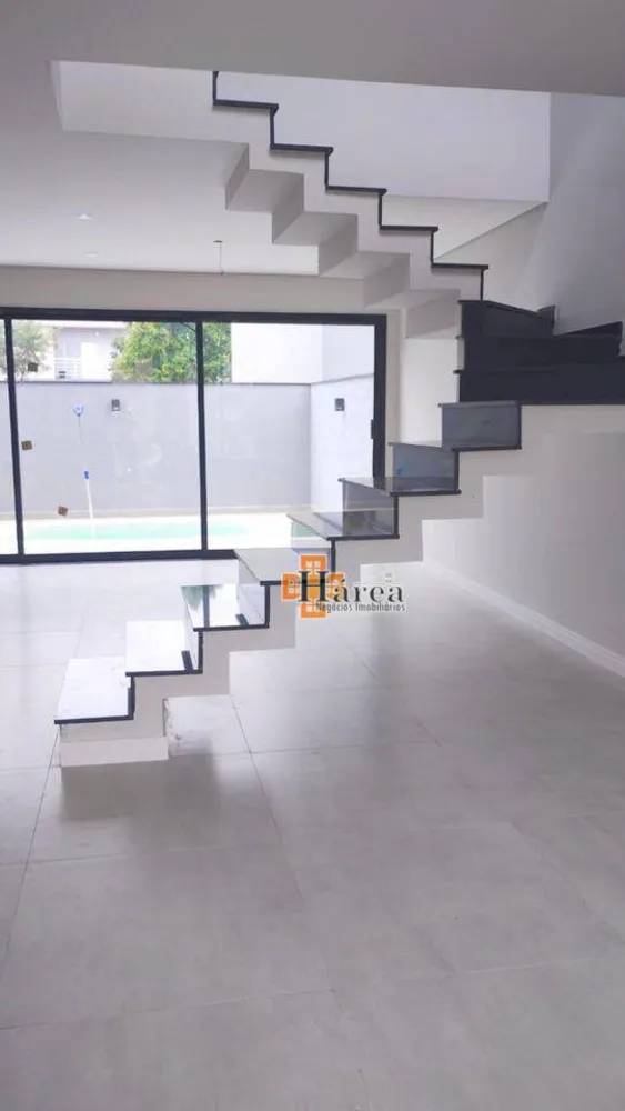 Sobrado, 3 quartos, 180 m² - Foto 1
