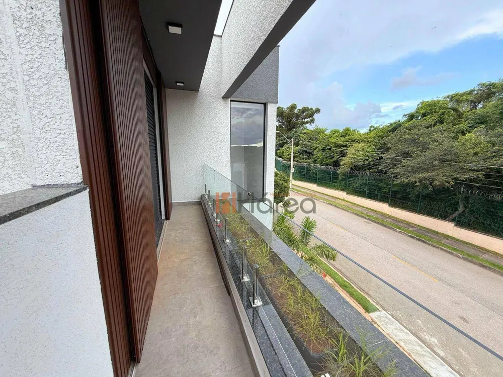 Sobrado, 4 quartos, 228 m² - Foto 1