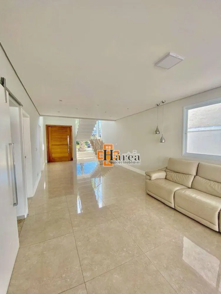 Sobrado, 3 quartos, 258 m² - Foto 1