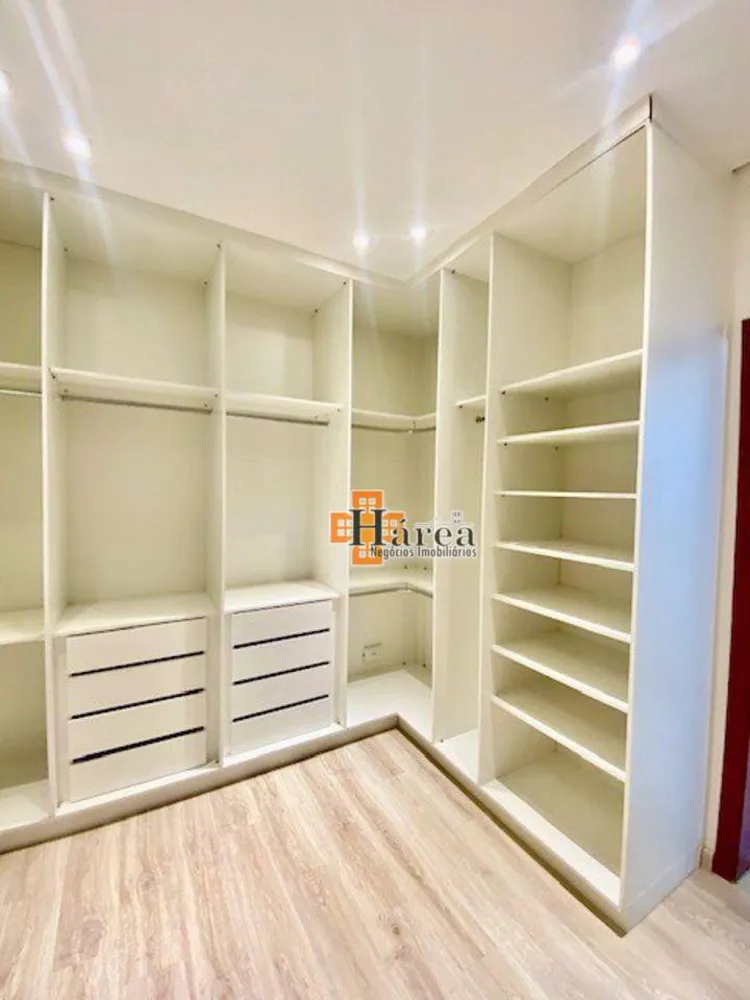 Sobrado, 3 quartos, 258 m² - Foto 2