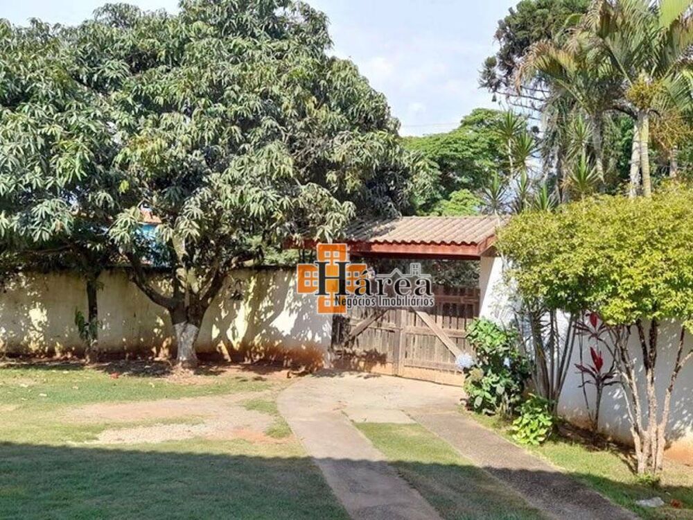 Chácara à venda com 4 quartos, 219m² - Foto 4