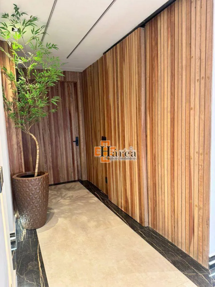 Sobrado, 5 quartos, 250 m² - Foto 1