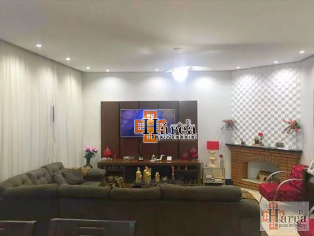 Casa, 4 quartos, 410 m² - Foto 1