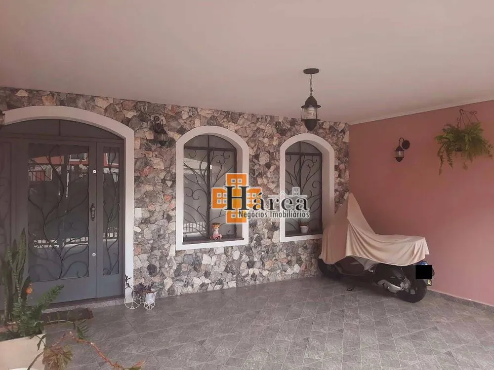 Sobrado, 3 quartos, 232 m² - Foto 1