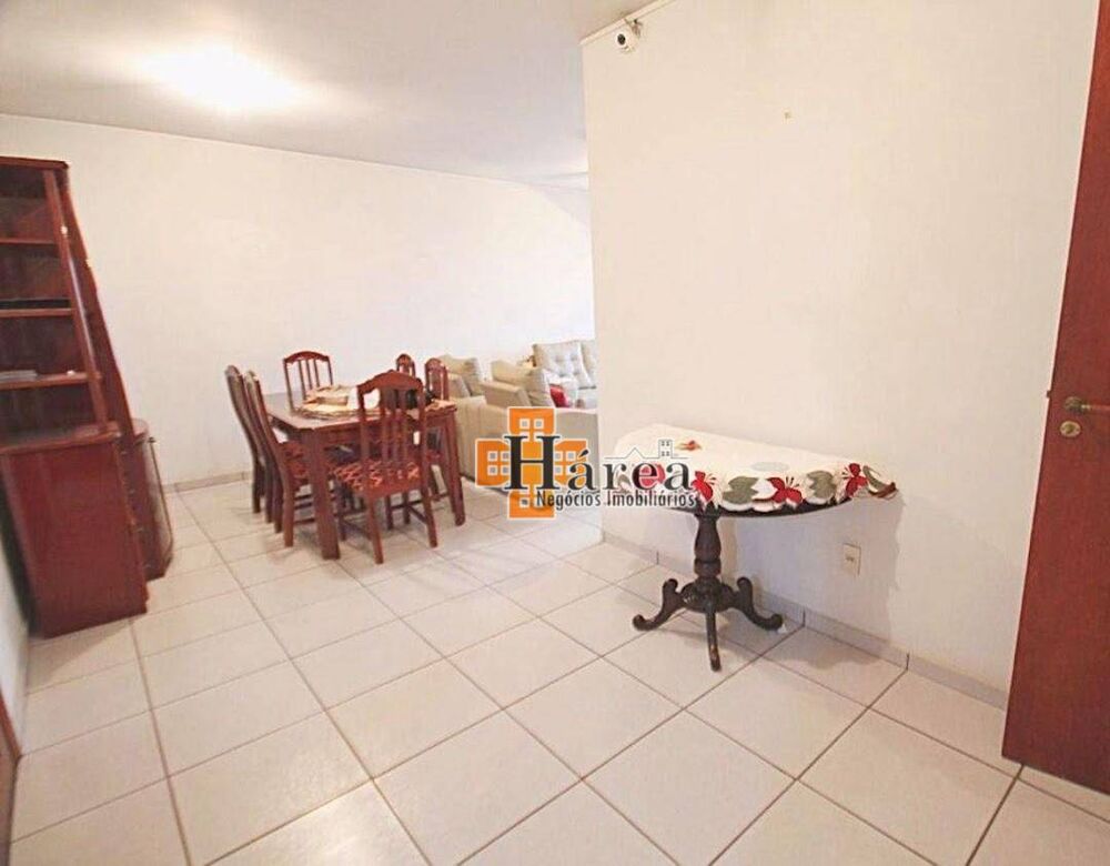 Apartamento à venda com 3 quartos, 120m² - Foto 2