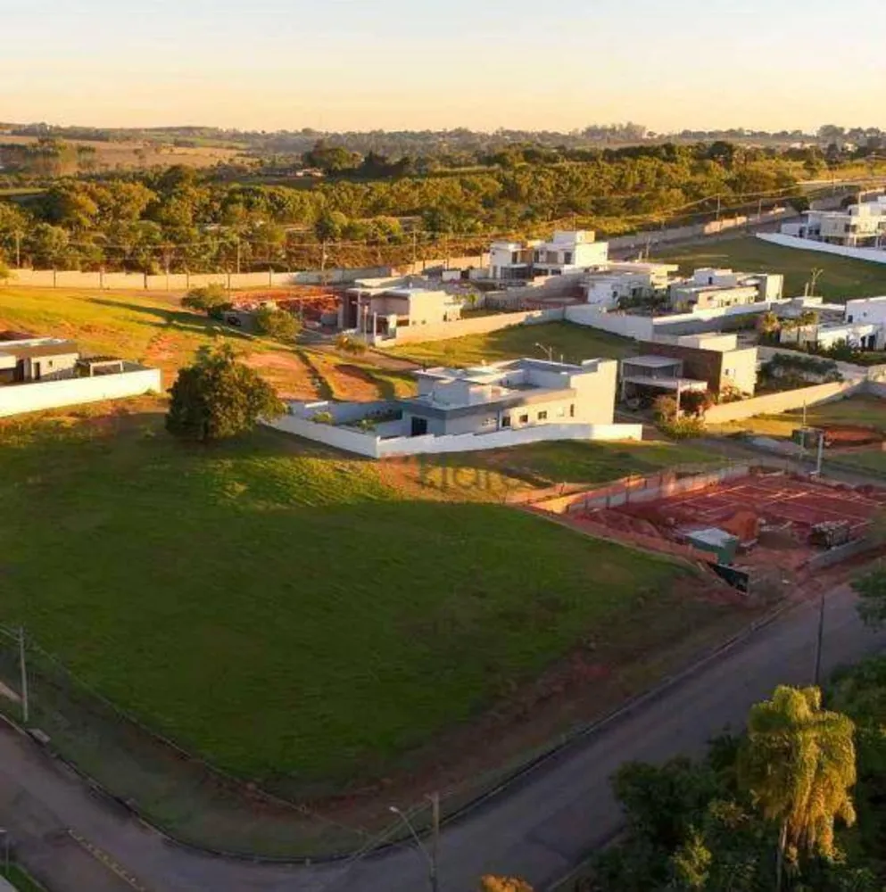 Loteamento e Condomínio, 1205 m² - Foto 1