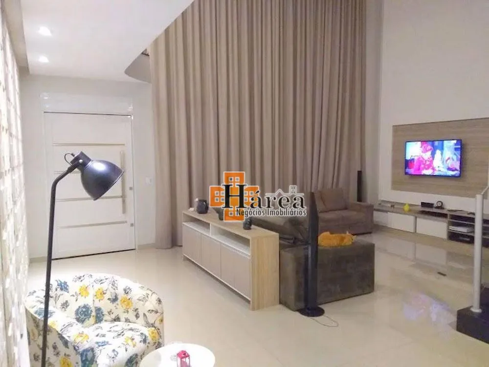 Sobrado, 3 quartos, 268 m² - Foto 2