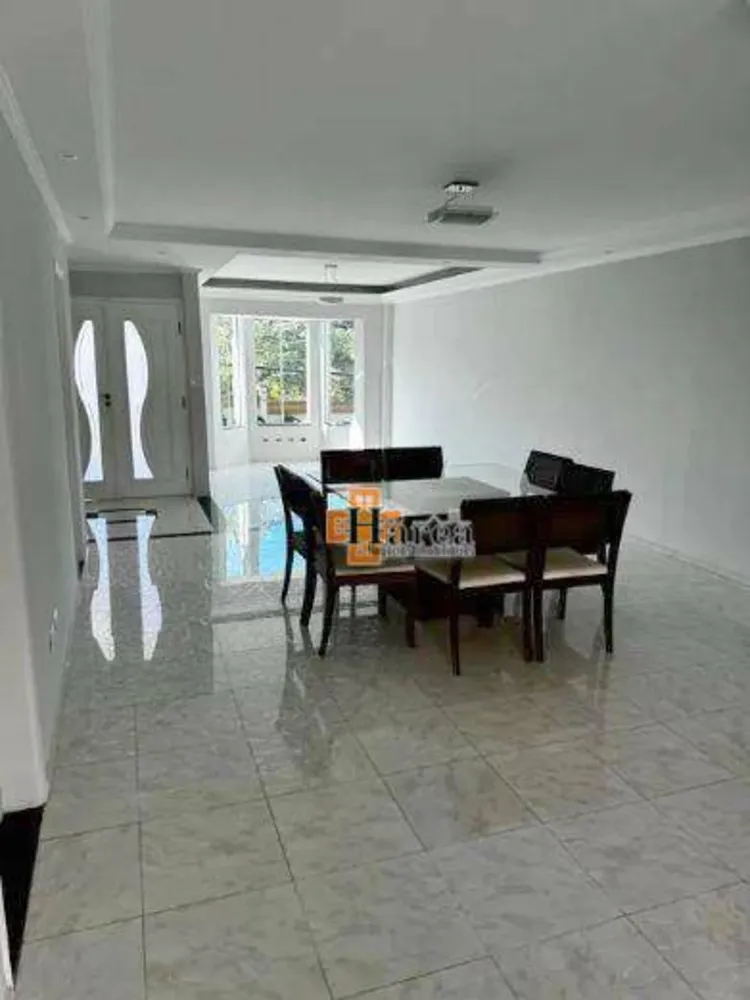 Sobrado, 3 quartos, 290 m² - Foto 2