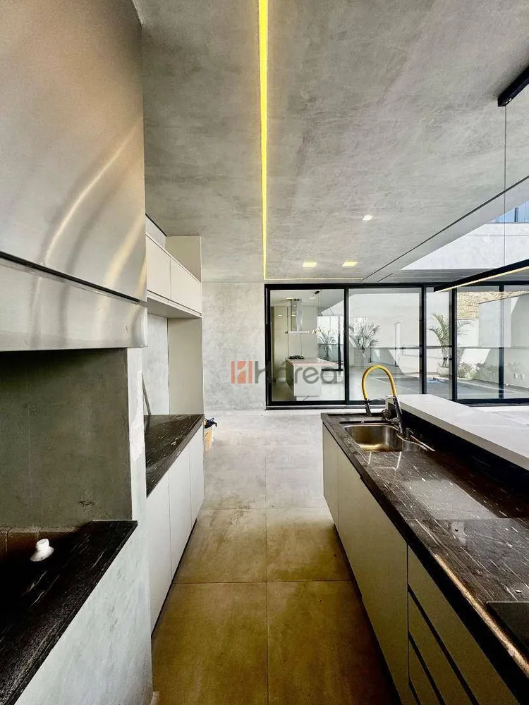 Sobrado, 3 quartos, 300 m² - Foto 2