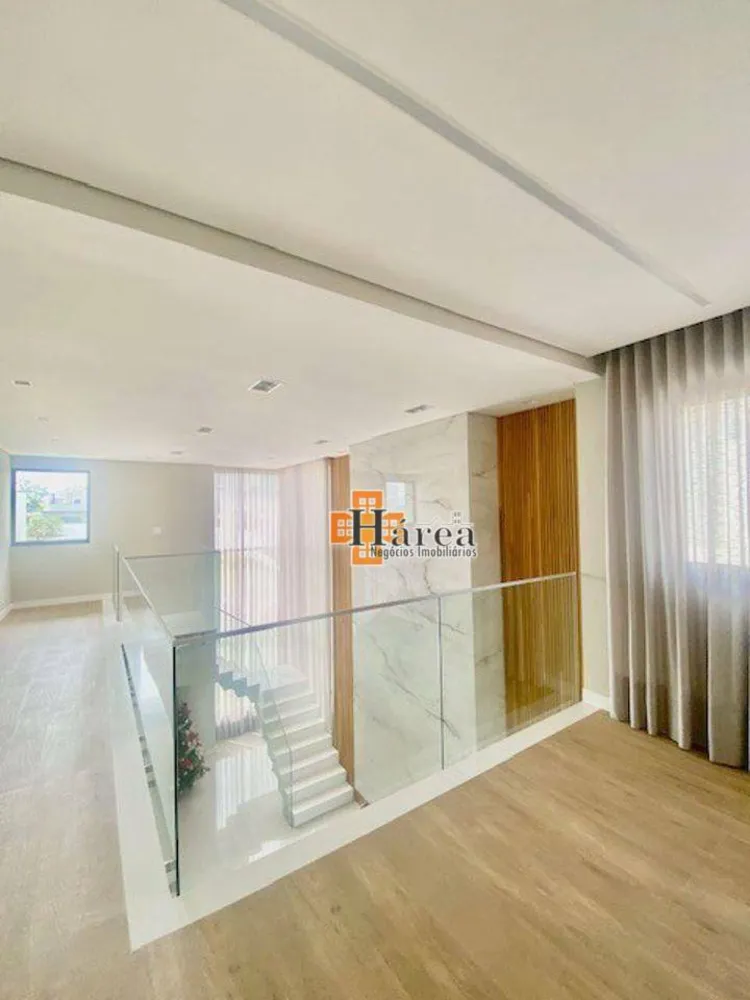 Sobrado, 3 quartos, 347 m² - Foto 2