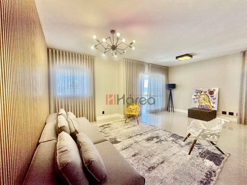 Apartamento, 3 quartos, 196 m² - Foto 3