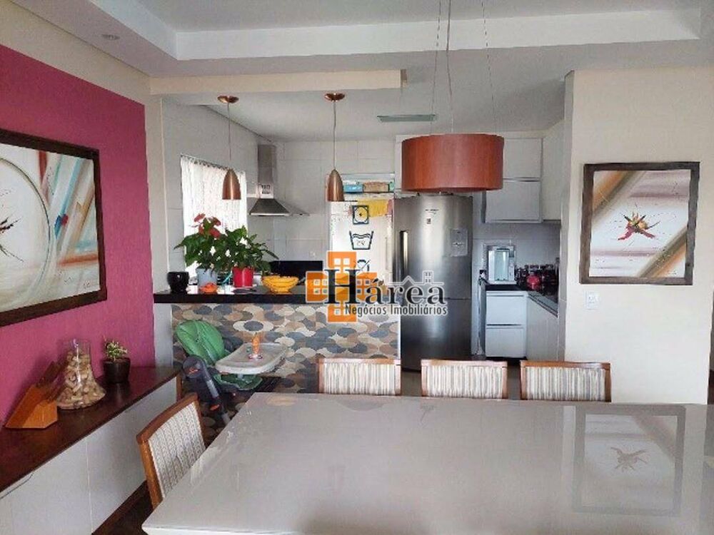 Sobrado, 3 quartos, 195 m² - Foto 1