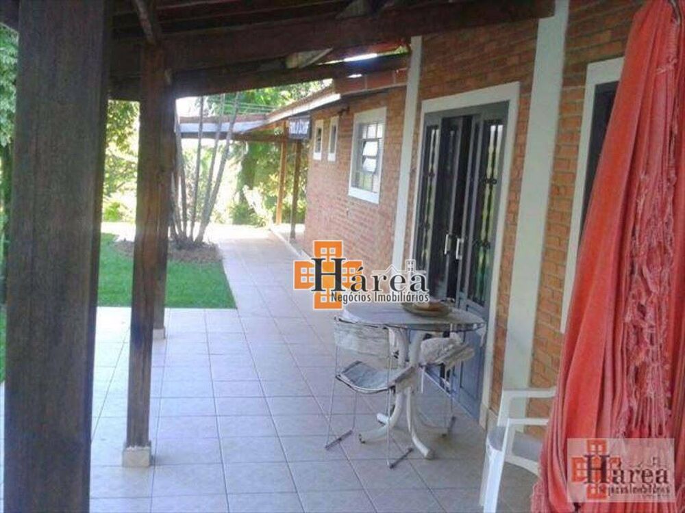 Chácara à venda com 3 quartos, 450m² - Foto 1