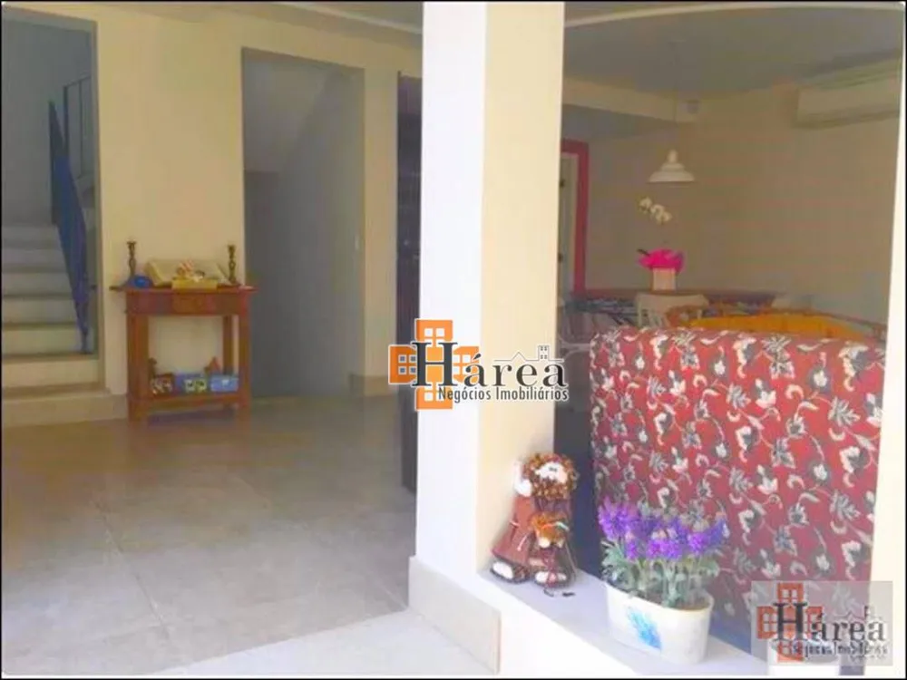 Sobrado, 3 quartos, 407 m² - Foto 1