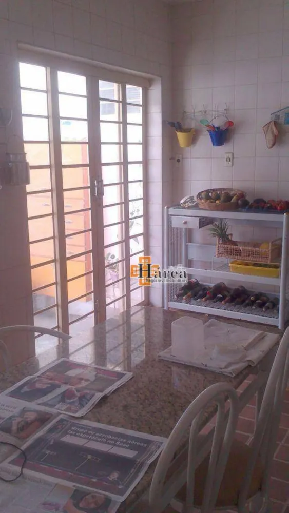 Casa, 4 quartos, 220 m² - Foto 10