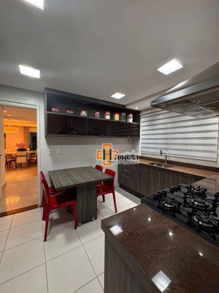 Apartamento, 3 quartos, 157 m² - Foto 1