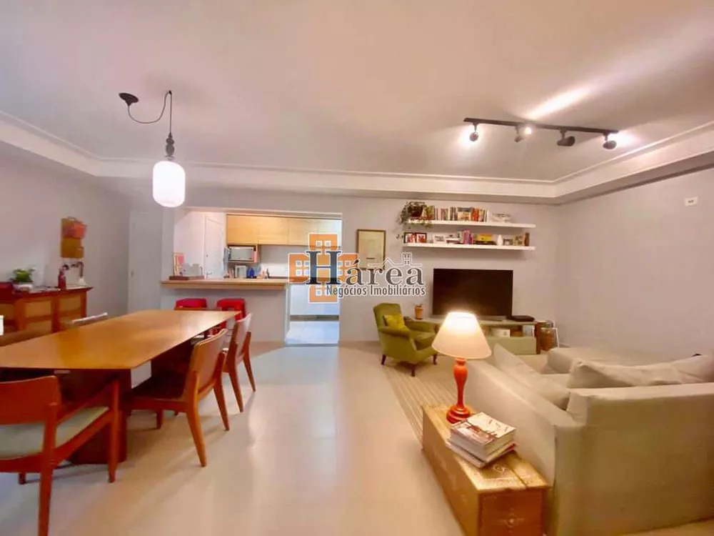 Apartamento à venda com 3 quartos, 126m² - Foto 1