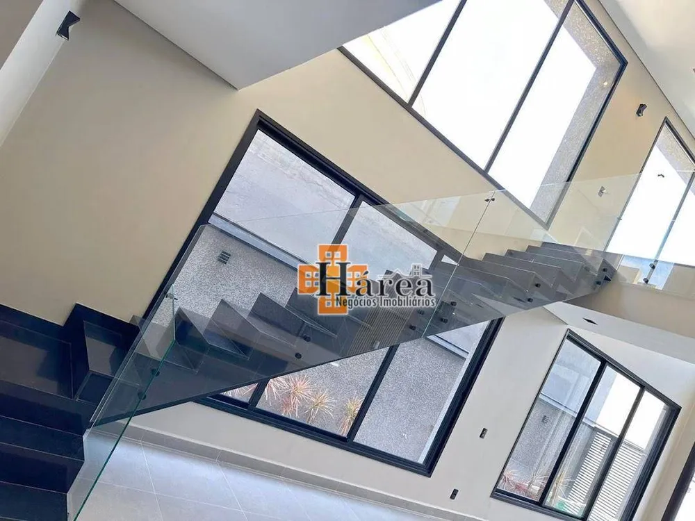Sobrado, 3 quartos, 285 m² - Foto 1