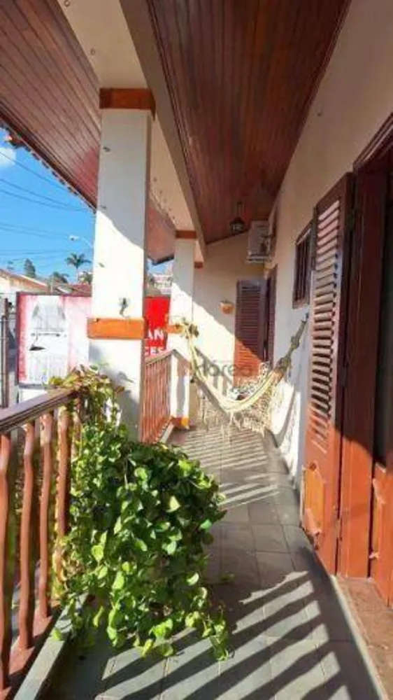 Sobrado, 3 quartos, 402 m² - Foto 7
