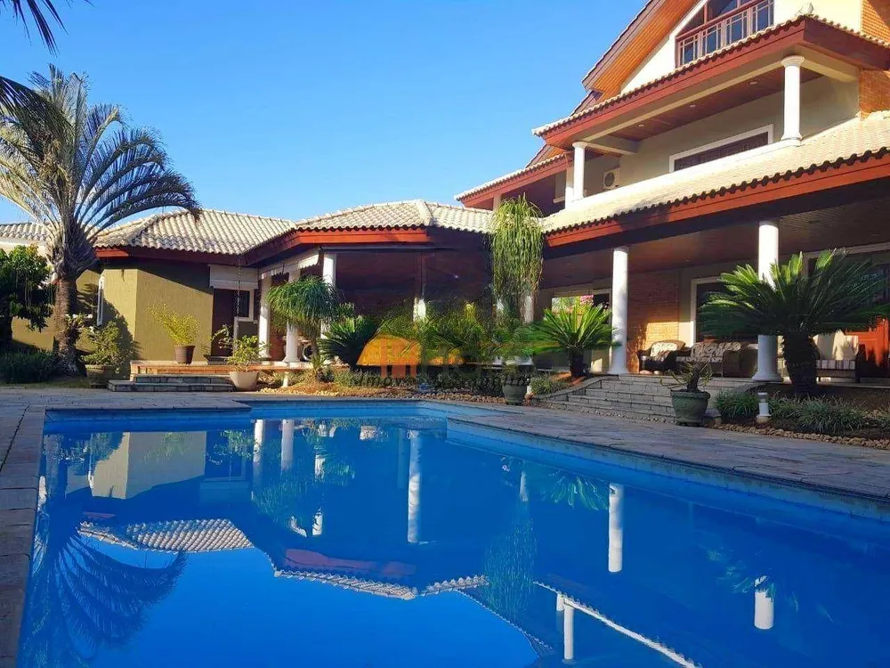 Sobrado, 5 quartos, 693 m² - Foto 1