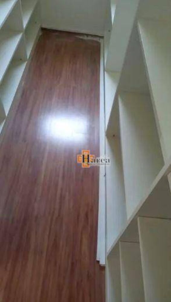 Sobrado para alugar com 4 quartos, 298m² - Foto 7