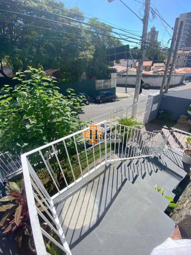 Casa, 3 quartos, 235 m² - Foto 1