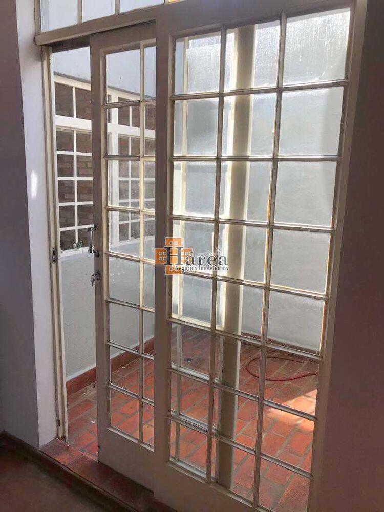Casa à venda com 4 quartos, 185m² - Foto 4