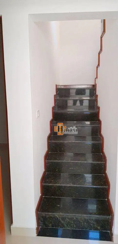 Casa, 3 quartos, 248 m² - Foto 4