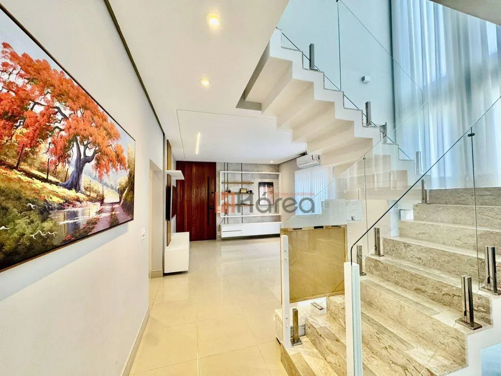 Sobrado, 5 quartos, 360 m² - Foto 1