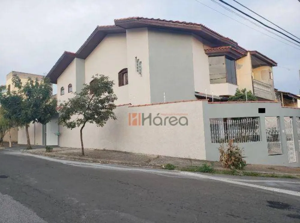 Sobrado, 3 quartos, 250 m² - Foto 1