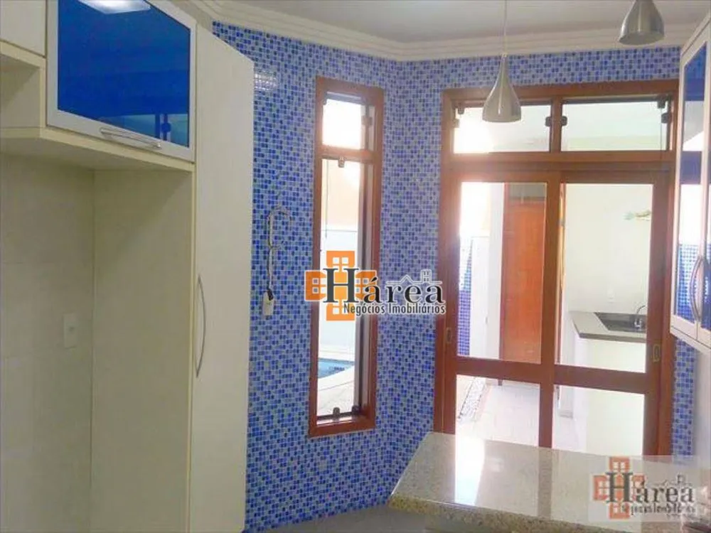 Sobrado, 4 quartos, 430 m² - Foto 1