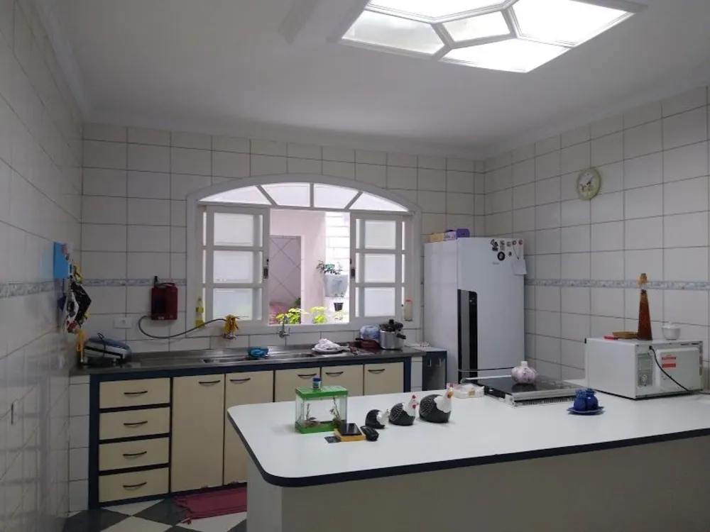Casa, 3 quartos, 210 m² - Foto 6