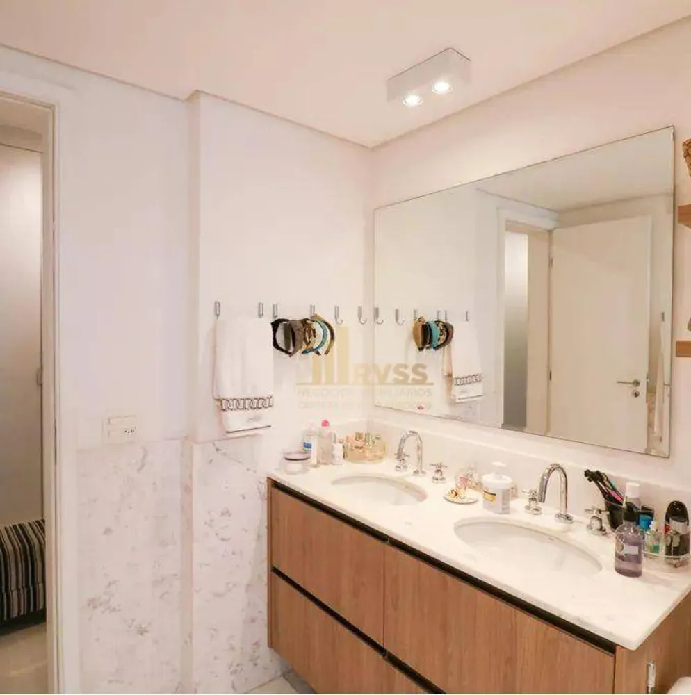 Apartamento, 3 quartos, 219 m² - Foto 11